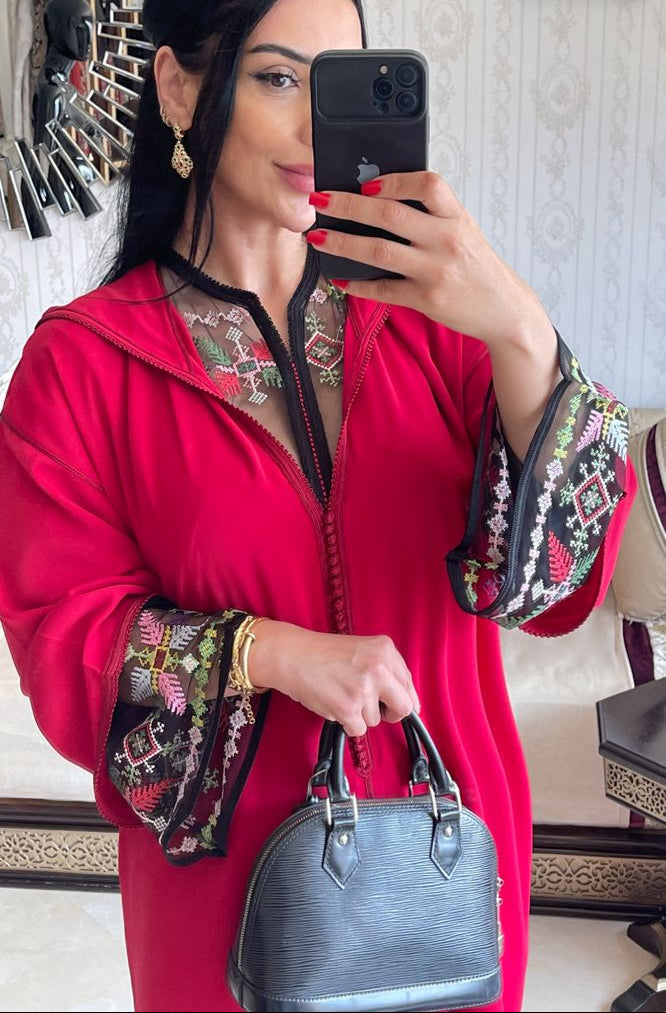 Djellaba Rouge Royale en Soie & Tulle Brodé